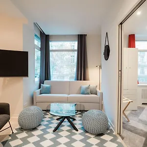 Cocteau : Au Coeur De La Rive Gauche, Neuf, Design, 2/4/6 Personnes Apartamento París